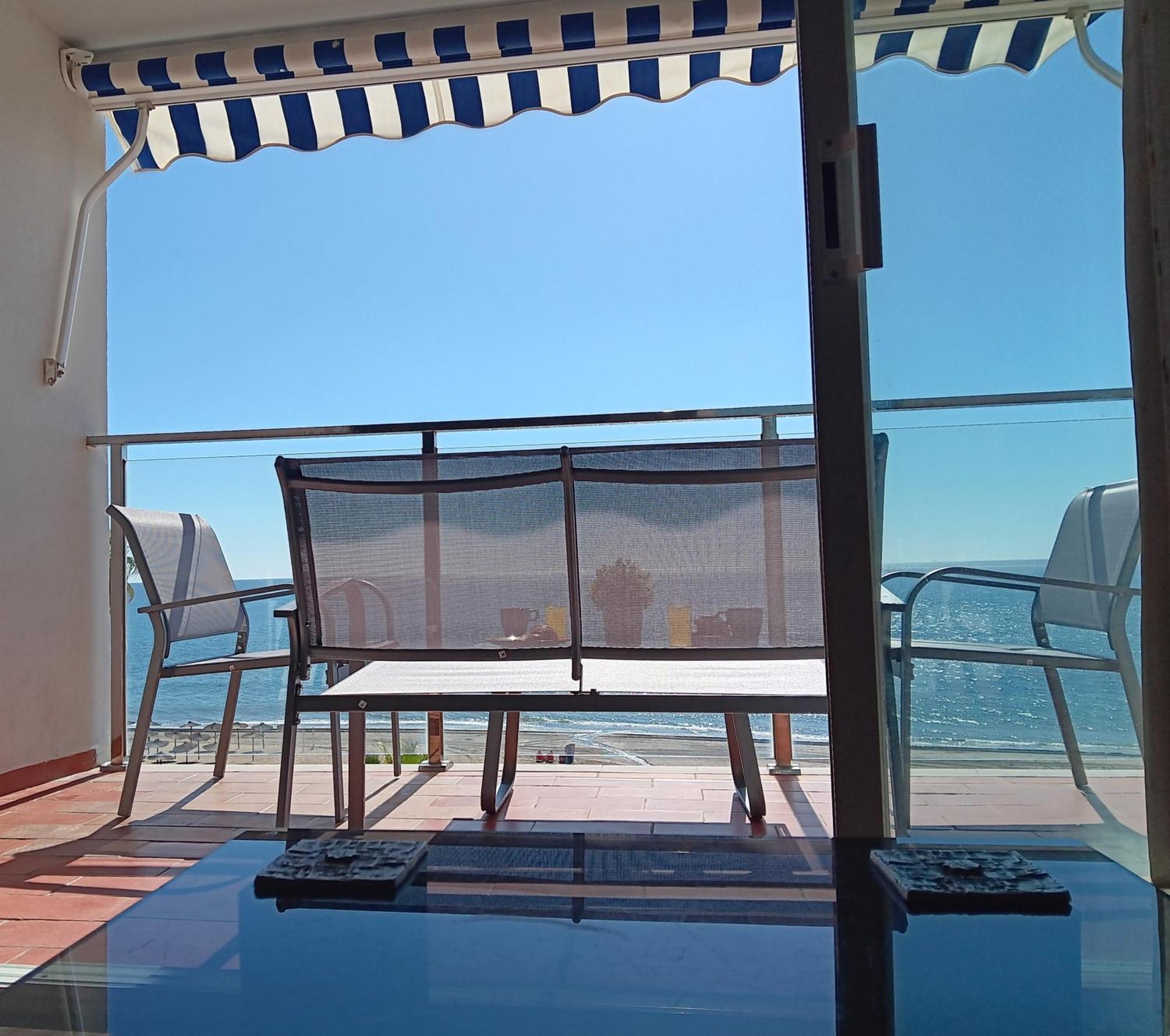 Alojamiento Iberia Playa Estepona Zewnętrze zdjęcie