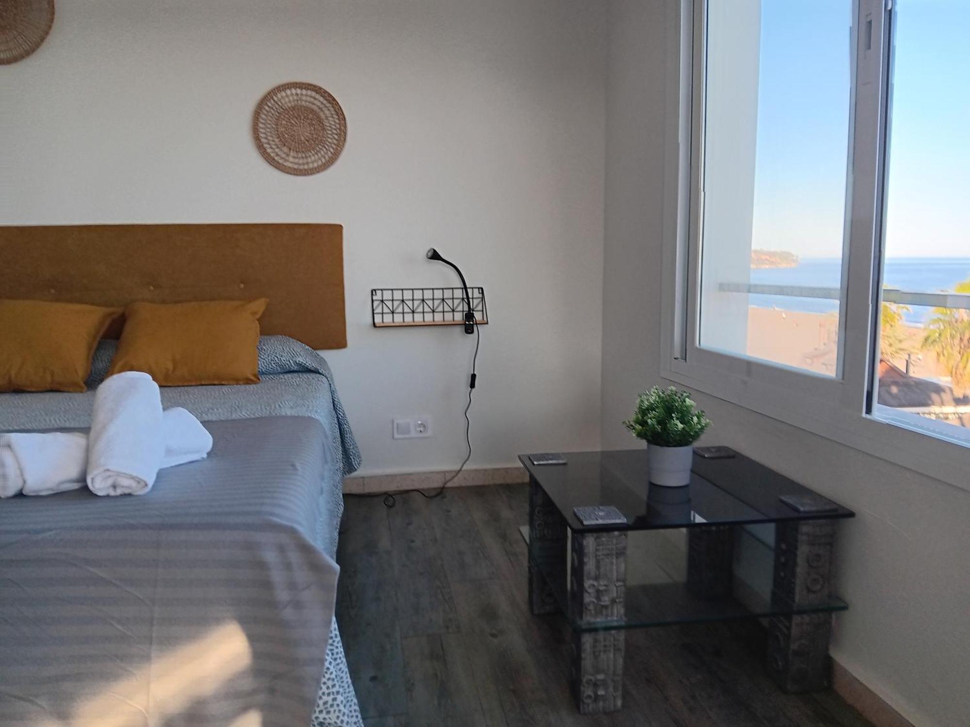 Alojamiento Iberia Playa Estepona Zewnętrze zdjęcie